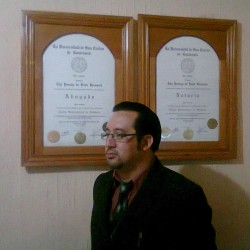 Edy Yovany  de León Racancoj abogado