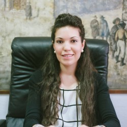 Lorena Carmona Isla abogado