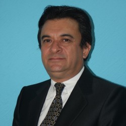 Lic. Carlos Esquivel Colchado  despacho abogados